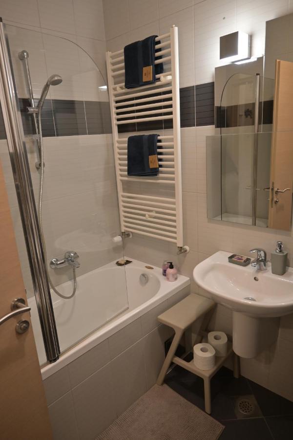 Lola Suite Zagreb Exteriör bild